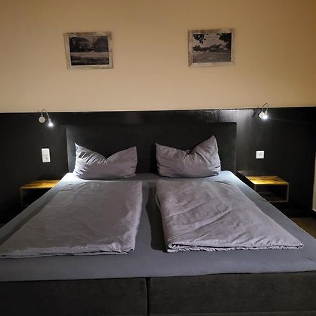 Hotel & Ferienpark Fleether Muehle Миров Экстерьер фото